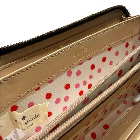 Kate Spade Navy Wallet - Picture 4 of 4